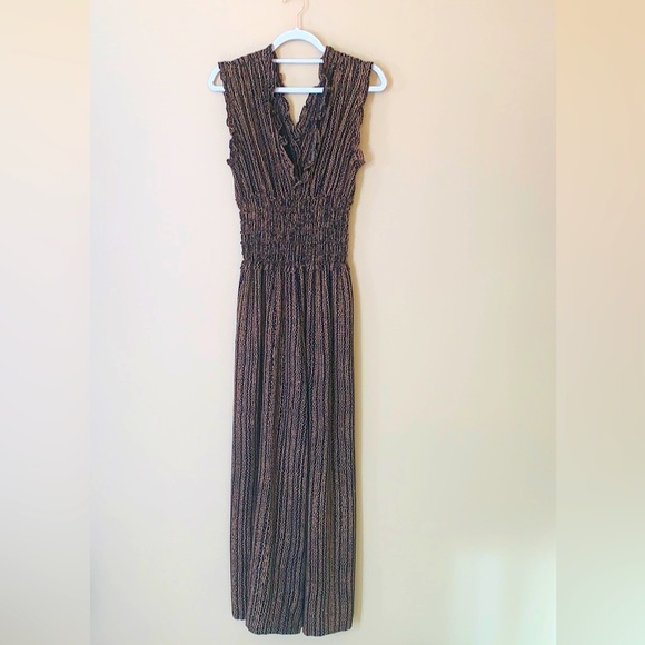 Max Studio Animal Print V-Neck Smocked Waist Wide Leg Jumpsuit Jumper - Picture 1 of 12